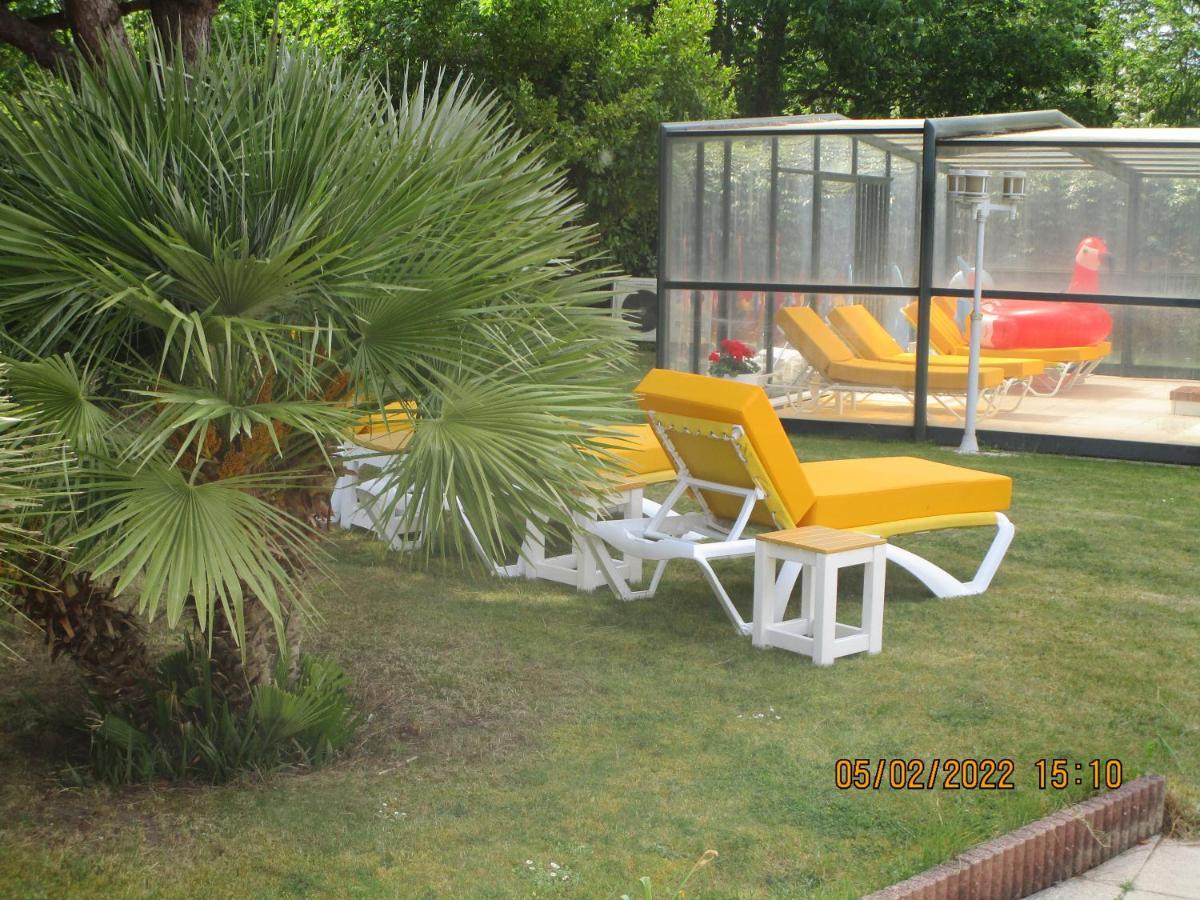 Locatlantique Bed & Breakfast Aytré Екстериор снимка