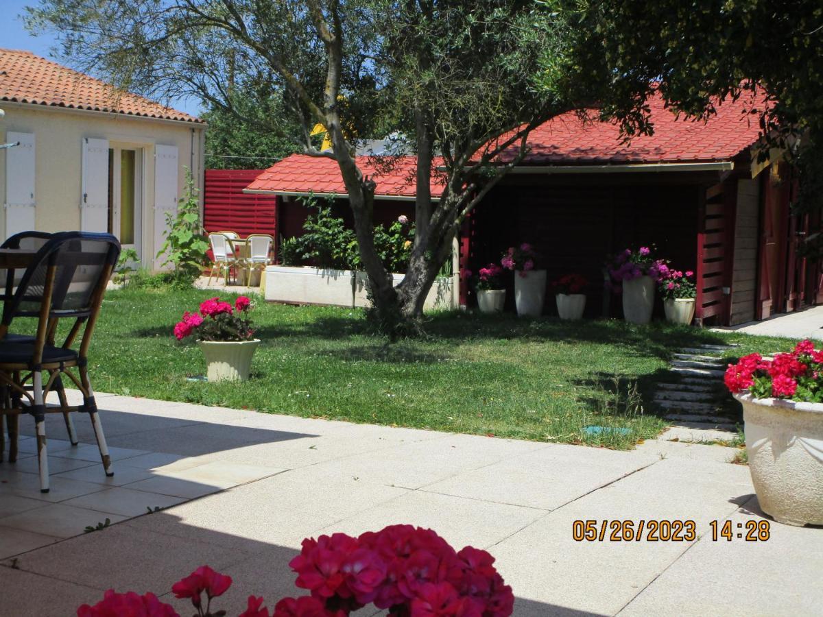 Locatlantique Bed & Breakfast Aytré Екстериор снимка