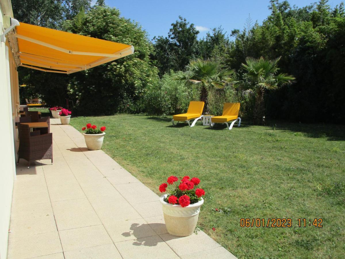 Locatlantique Bed & Breakfast Aytré Екстериор снимка