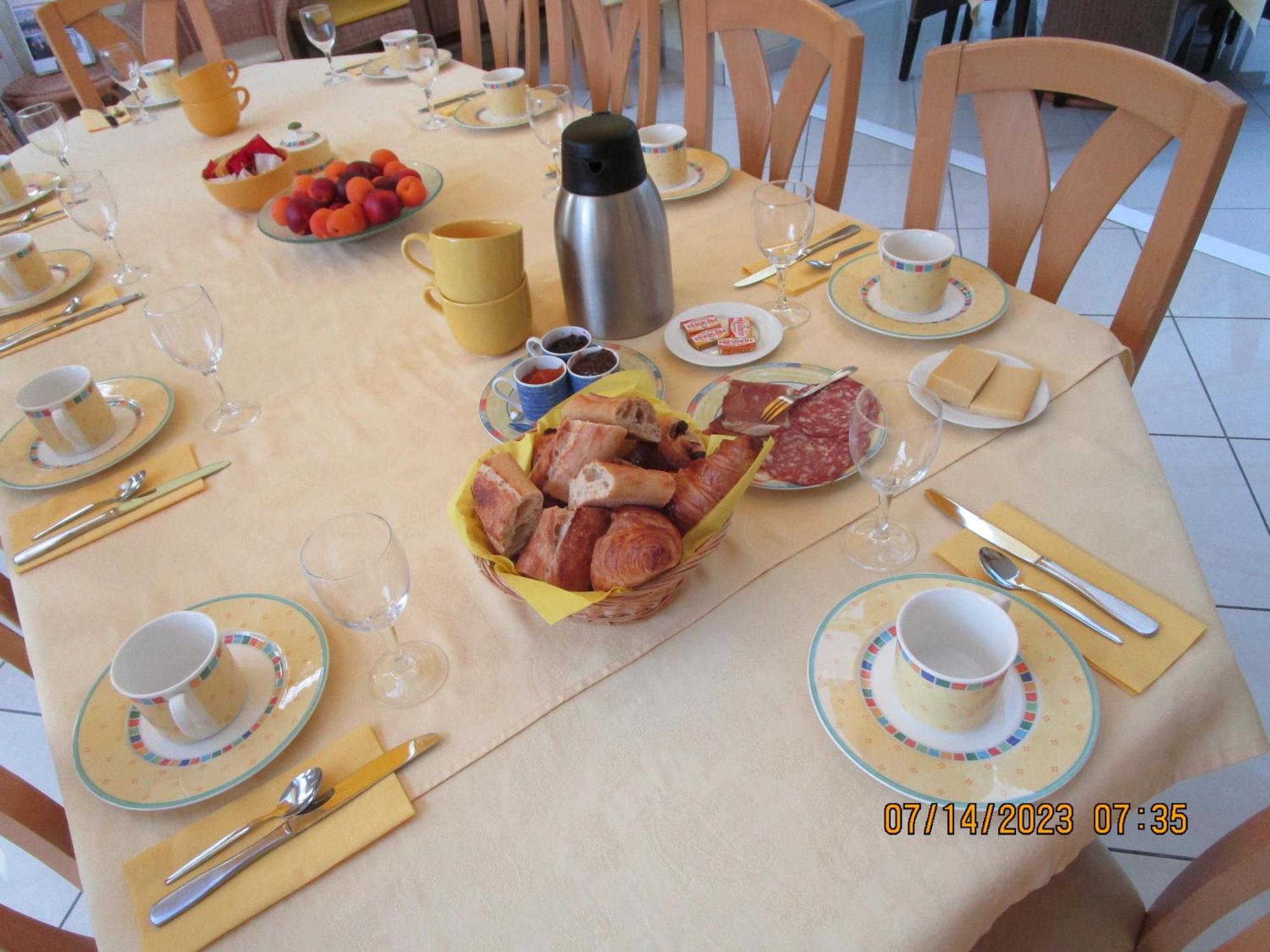 Locatlantique Bed & Breakfast Aytré Екстериор снимка